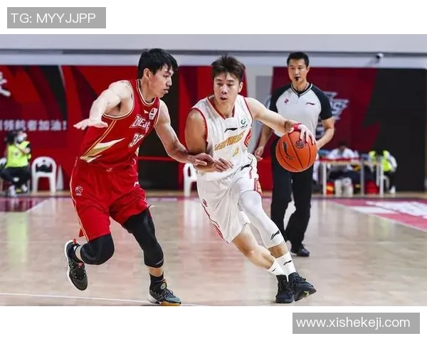 武汉篮球队以60分领跑总决赛积分榜展现强劲实力